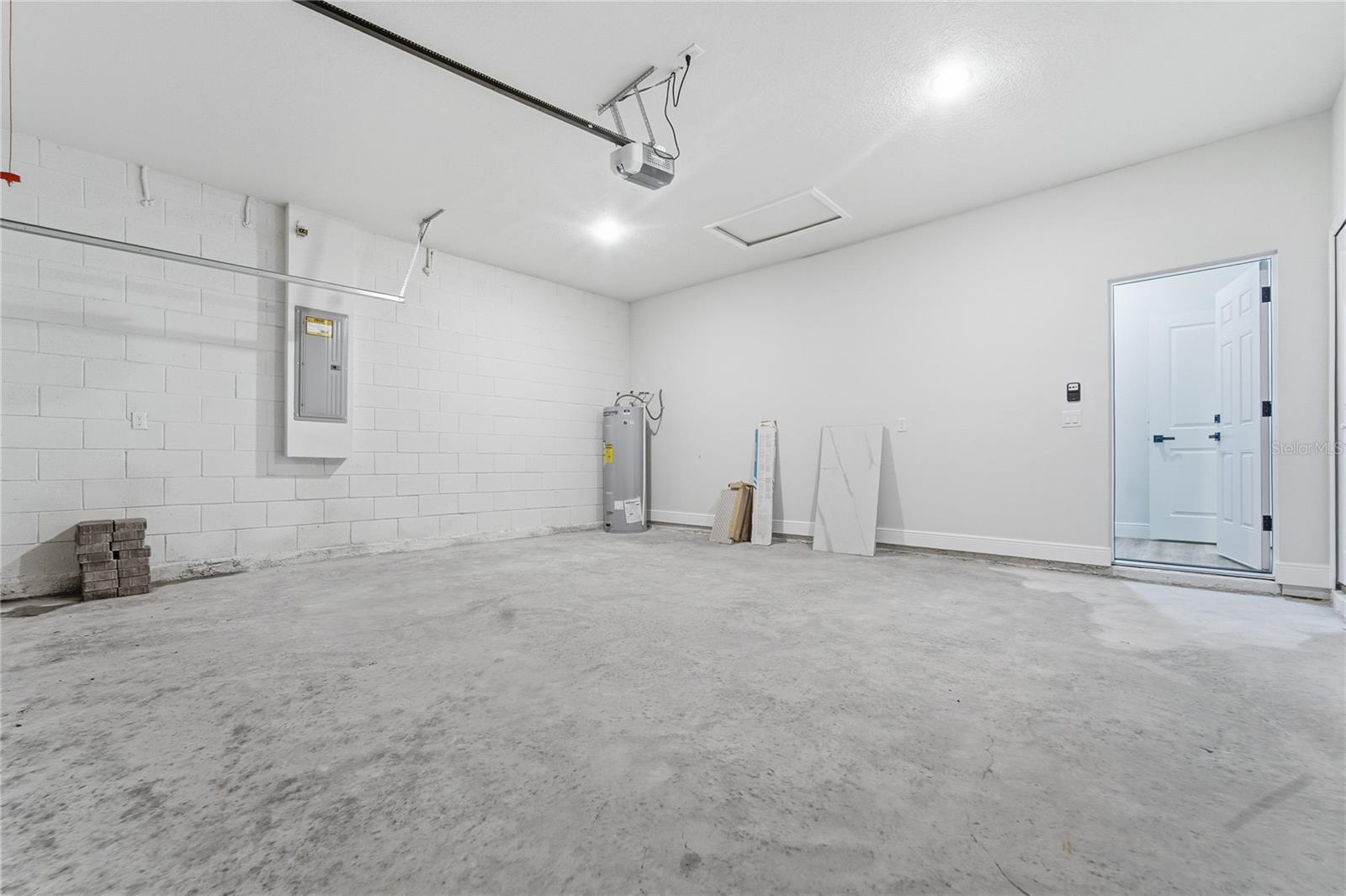 MARION OAKS 10 - Residential