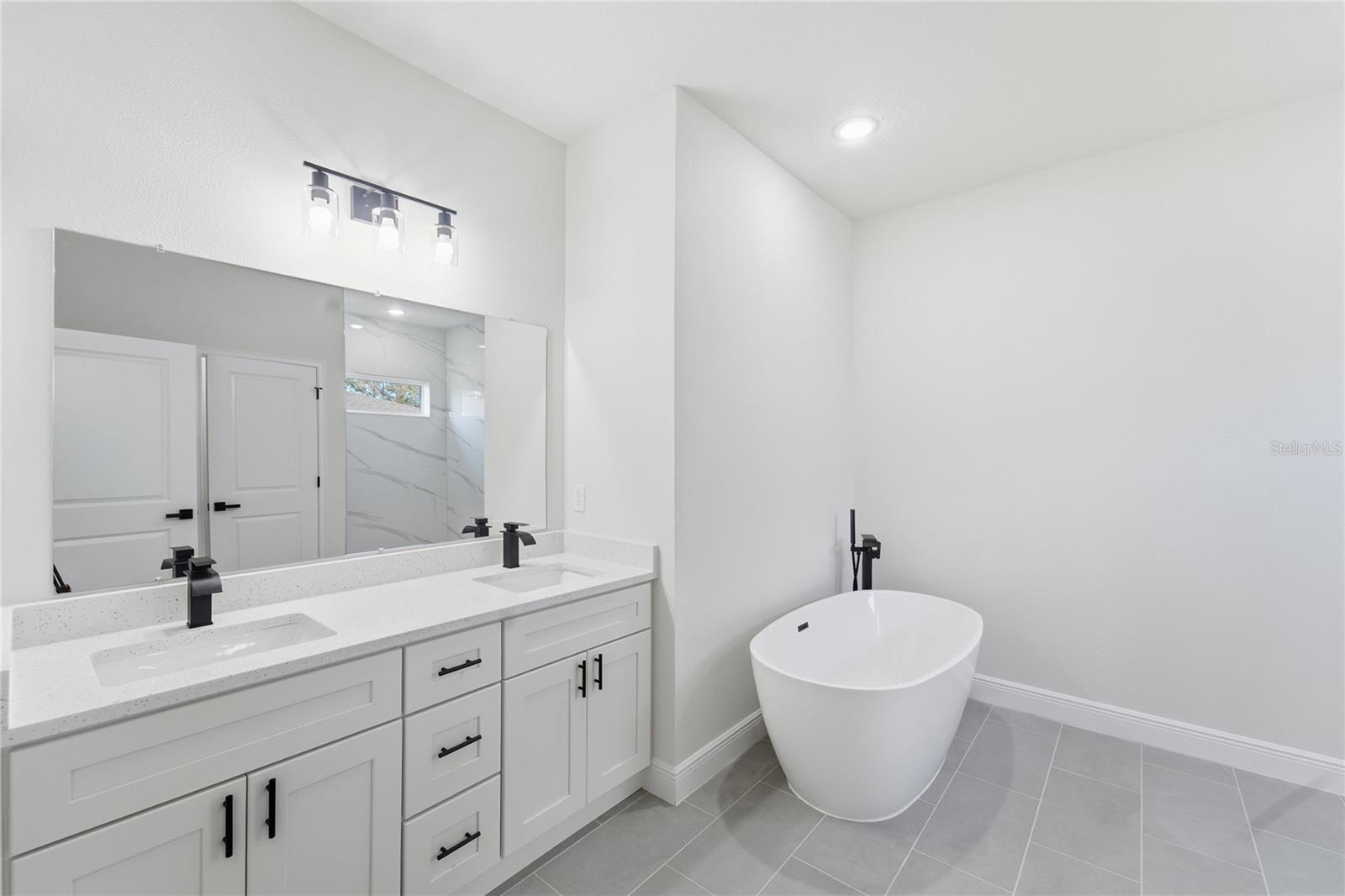 MARION OAKS 10 - Residential