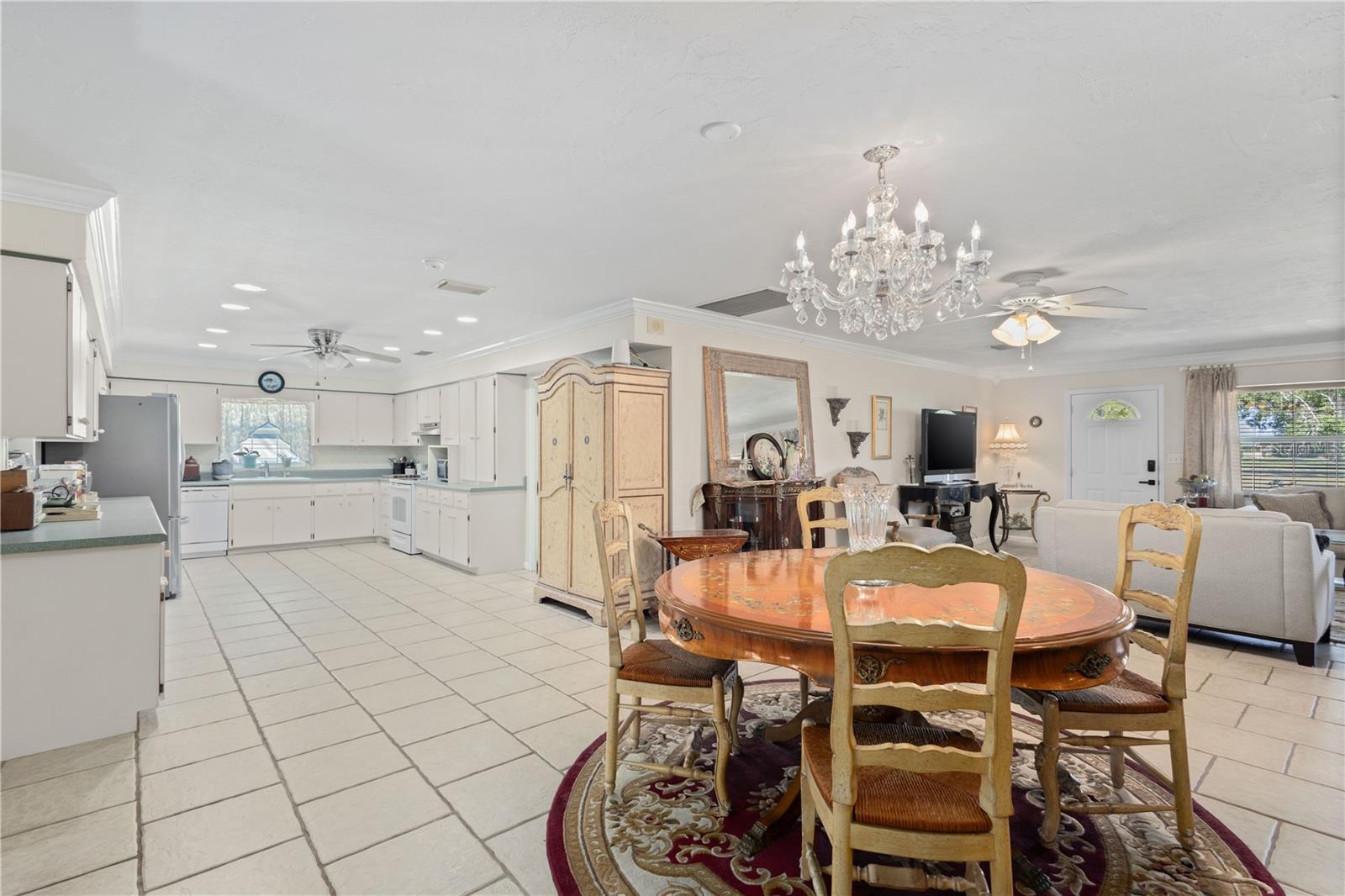 GENES LITTLE ACRES ADD 3 - Residential