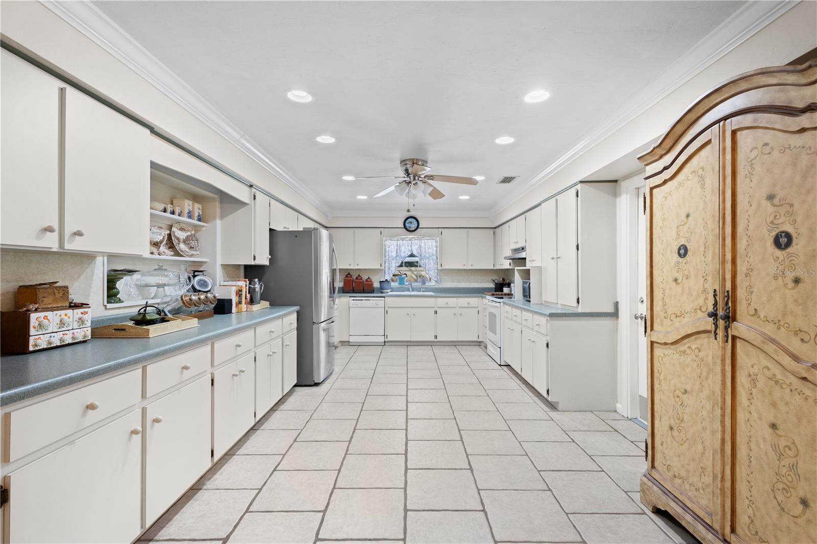 GENES LITTLE ACRES ADD 3 - Residential