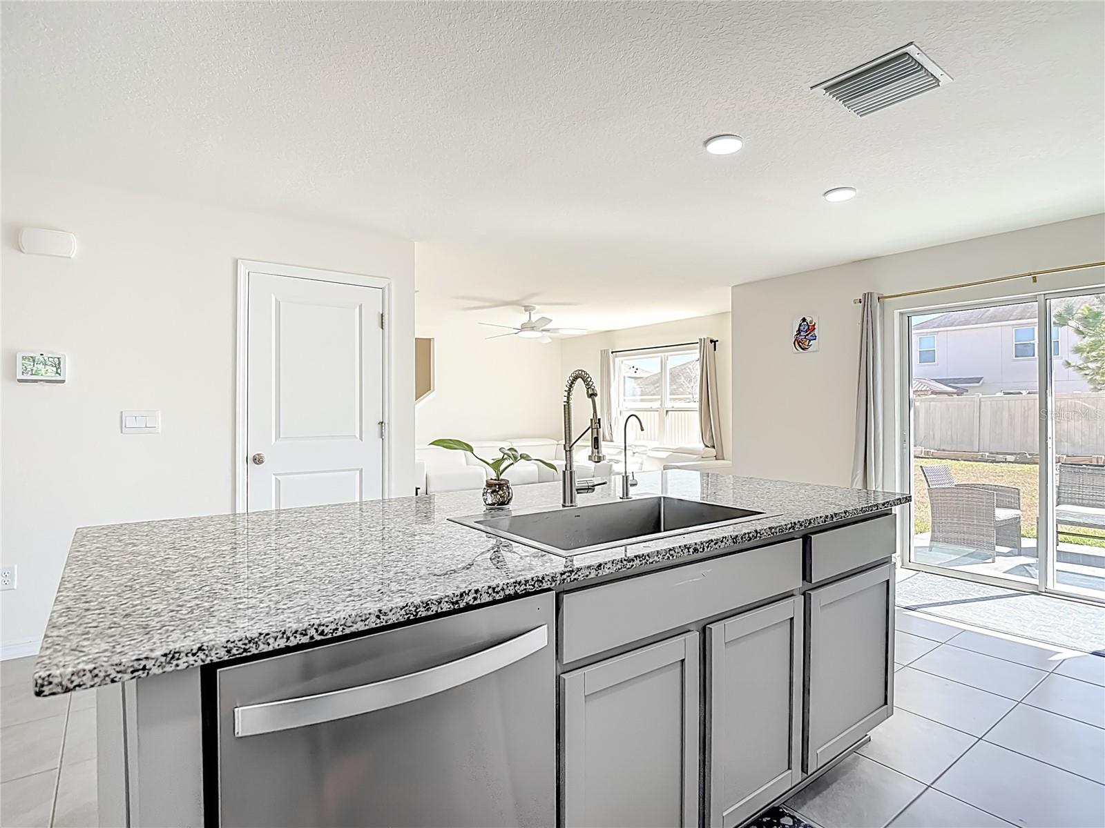 ZEPHYR RDG PH II - Residential