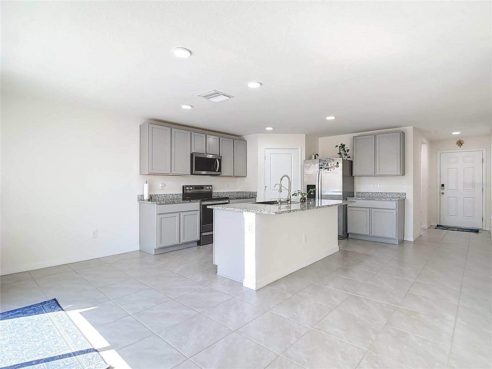 ZEPHYR RDG PH II - Residential