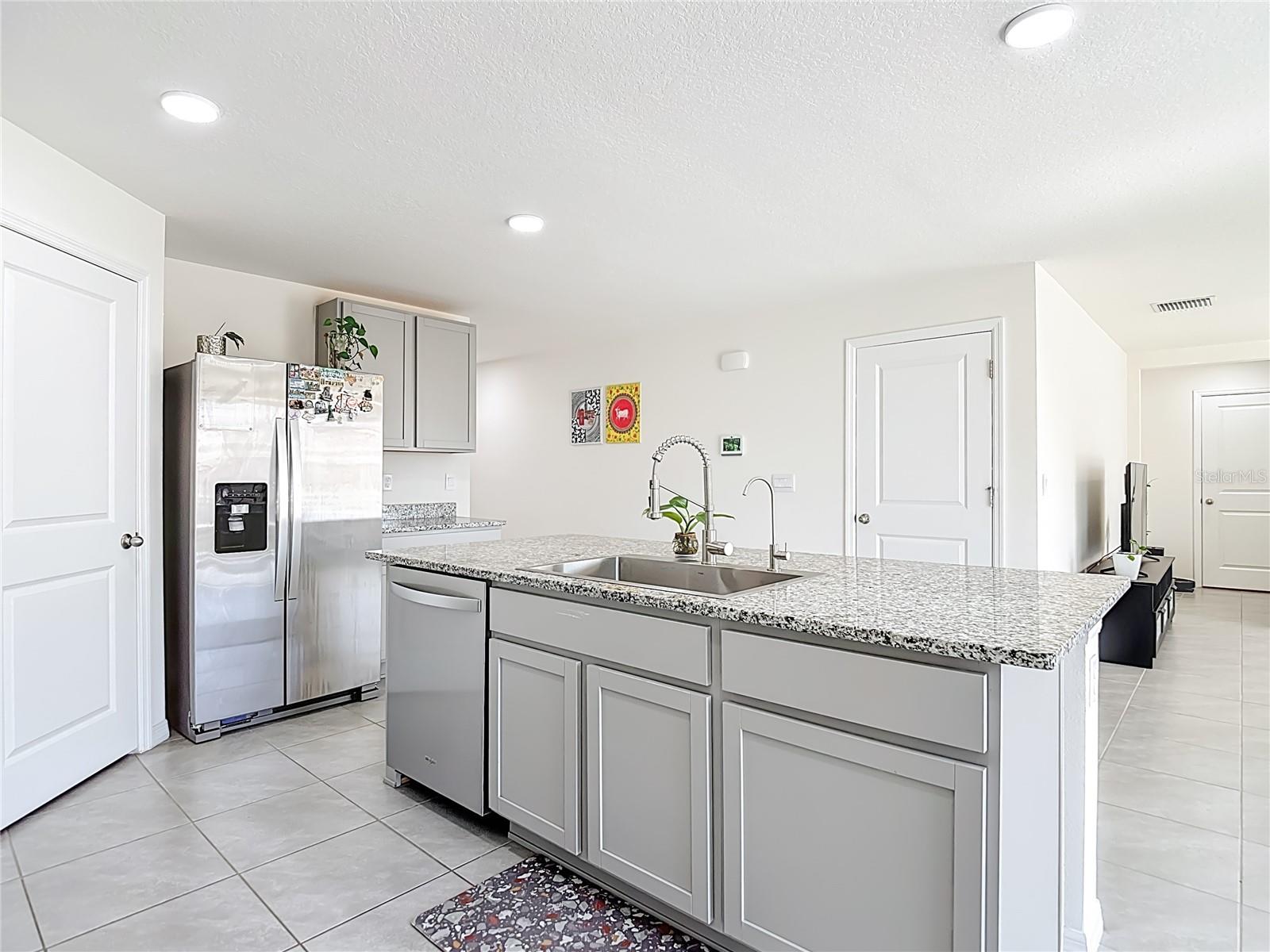 ZEPHYR RDG PH II - Residential