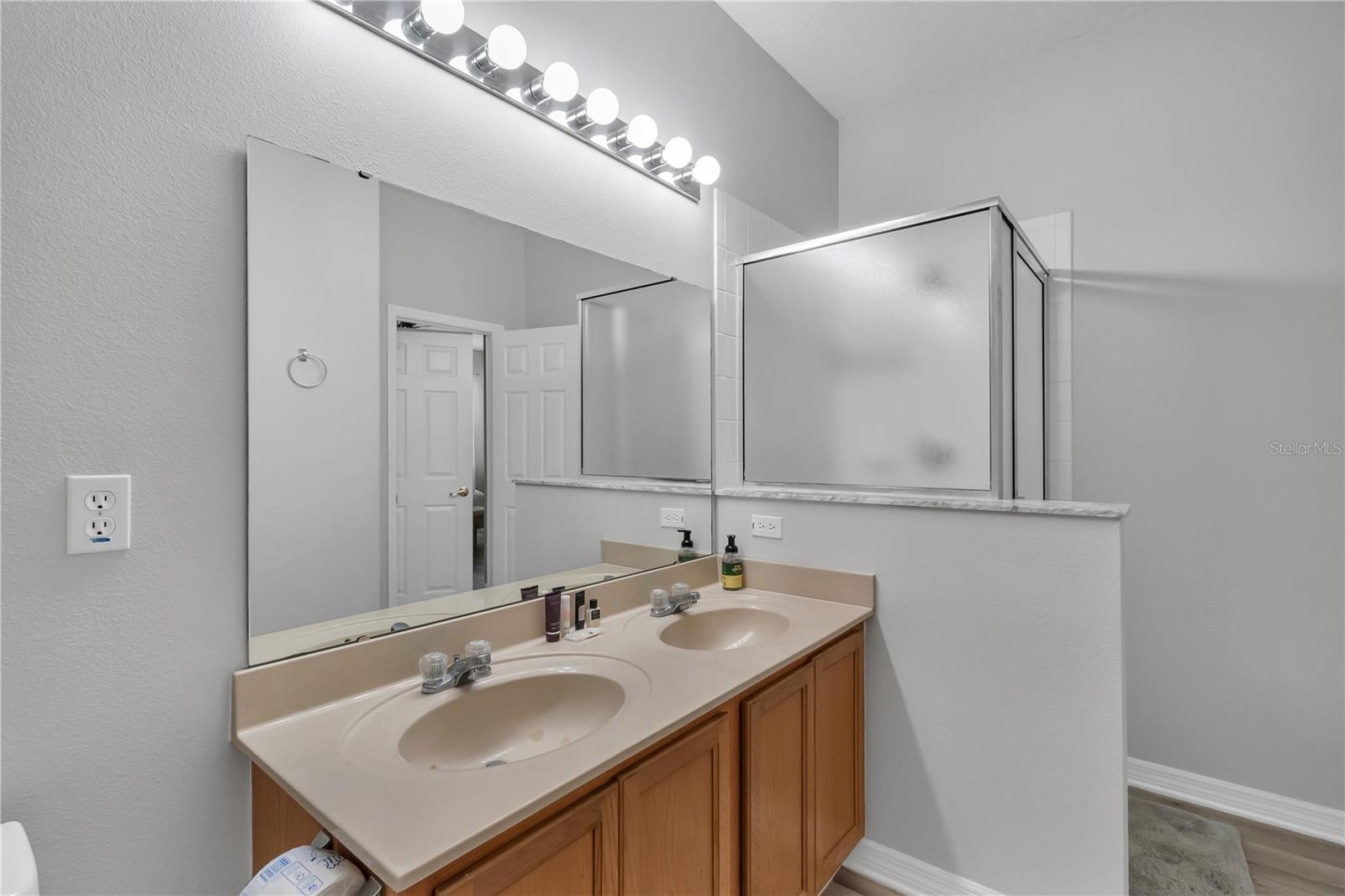 LEGACY PARK PH 02 - Residential