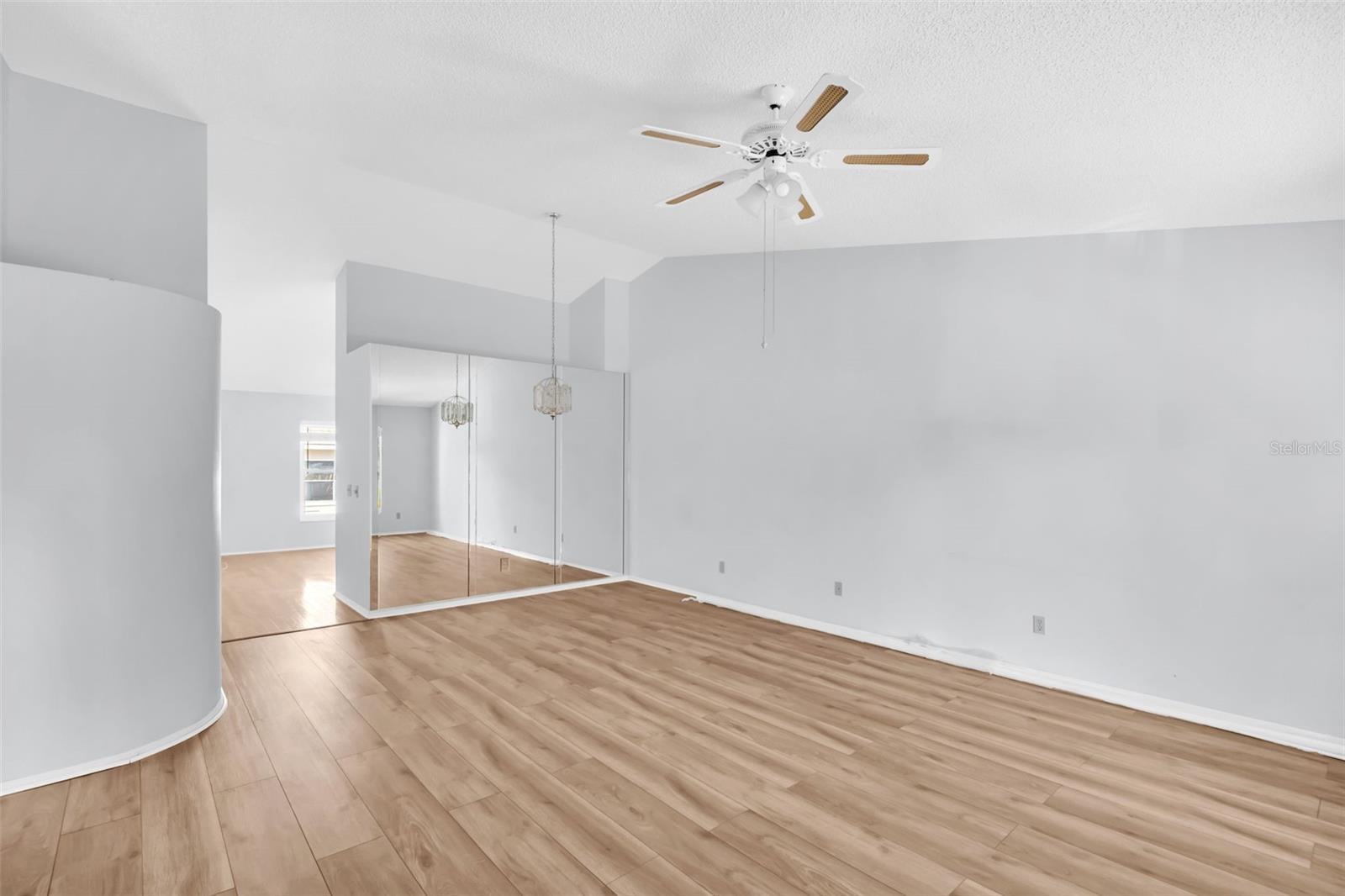 2298 AMERICUS BOULEVARD E 38