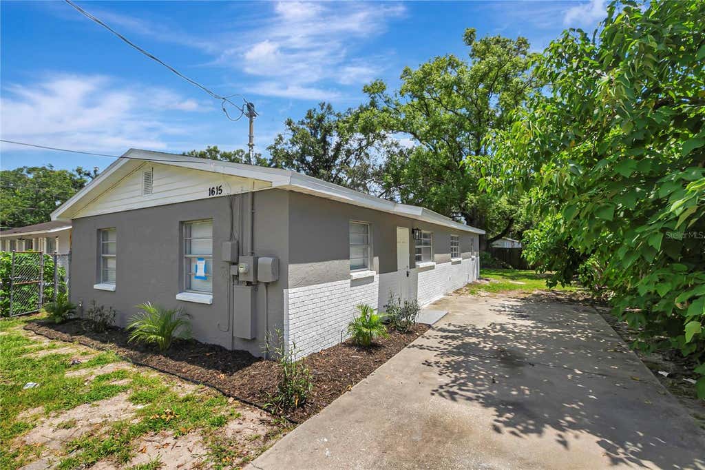 Photo of 1615 E Sitka Street, Tampa, FL 33604 (MLS # TB8533746)