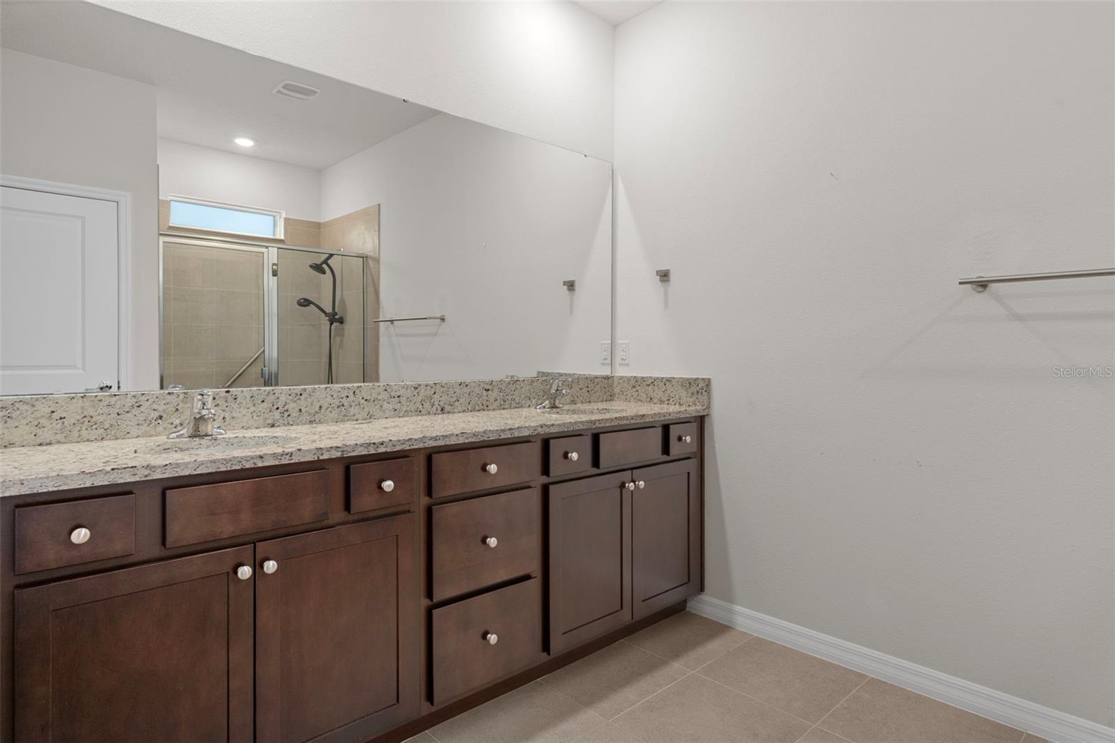 LAKE JOVITA GOLF & COUNTRY CLU - Residential