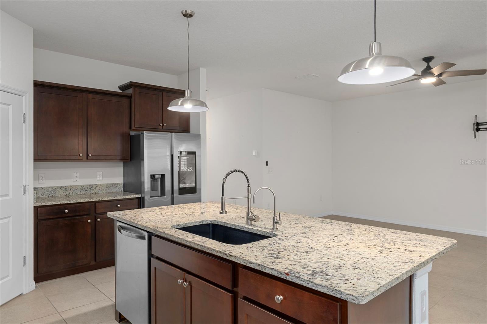 LAKE JOVITA GOLF & COUNTRY CLU - Residential
