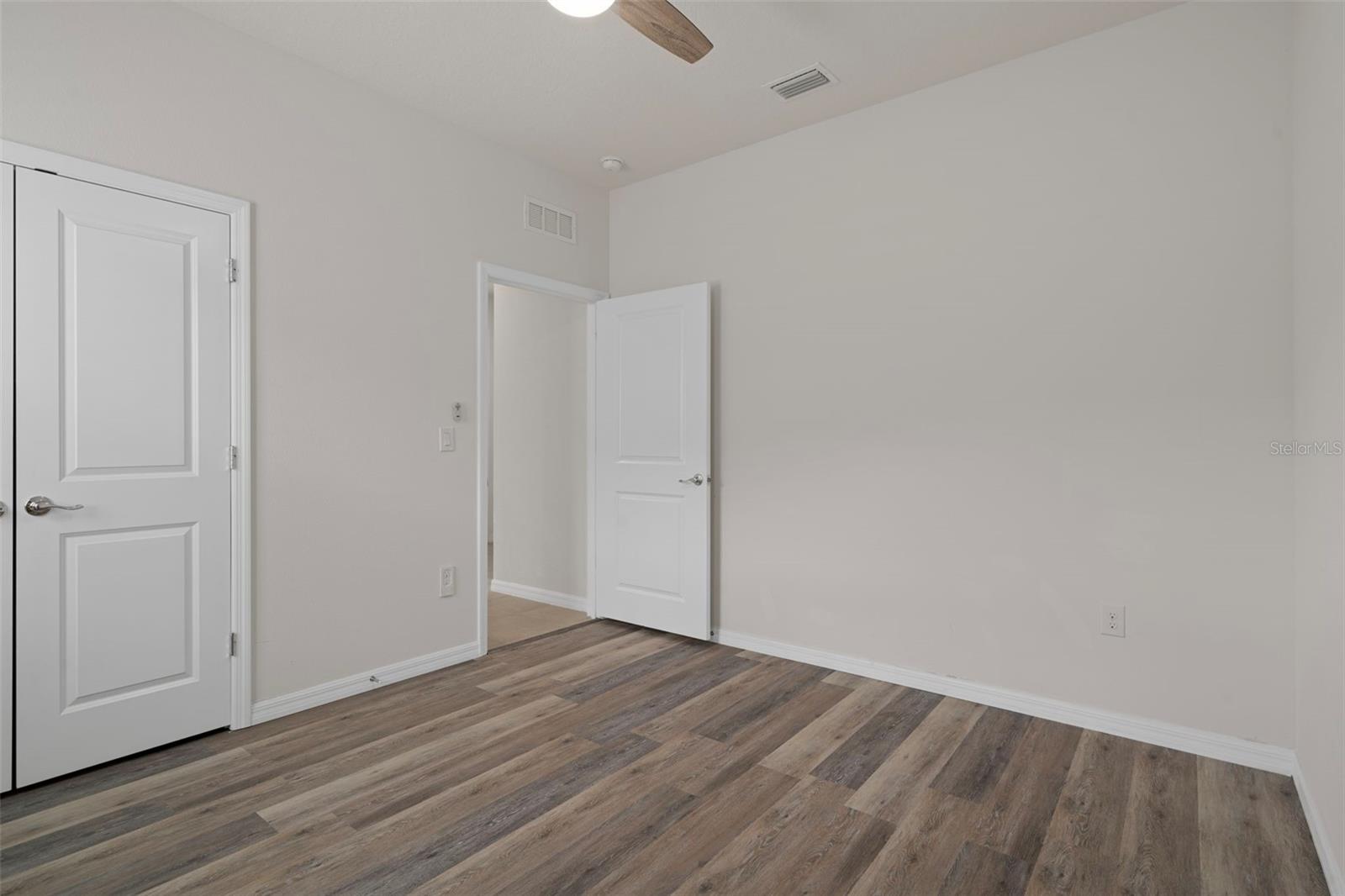 LAKE JOVITA GOLF & COUNTRY CLU - Residential