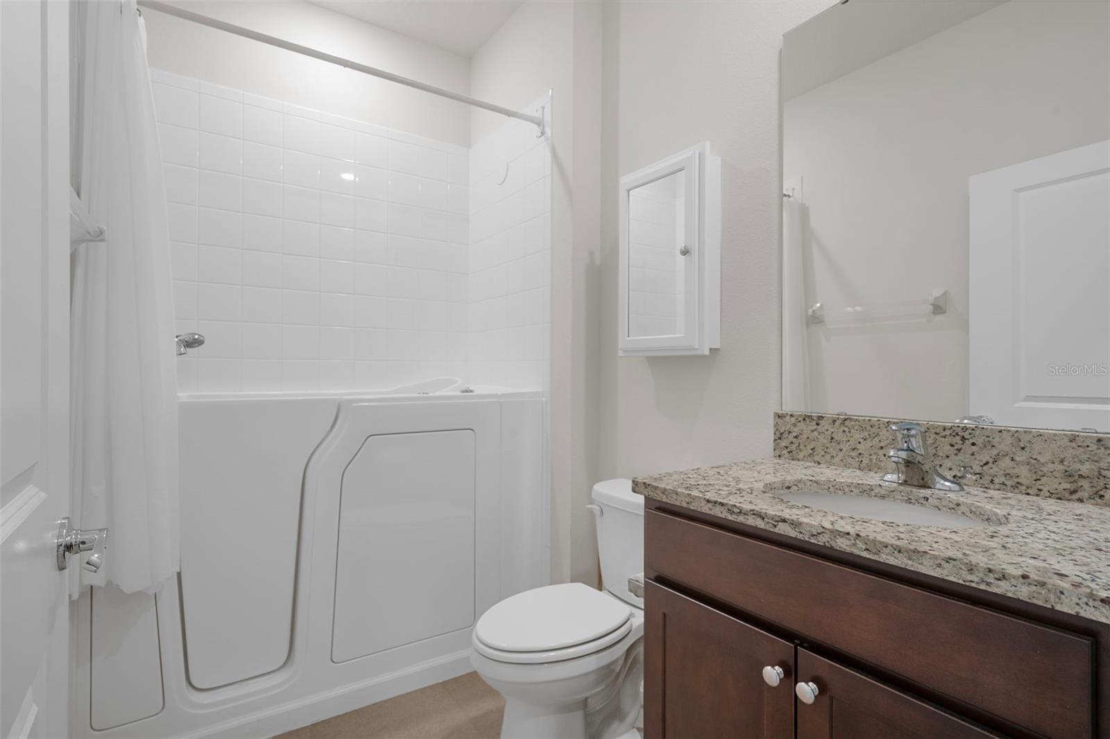 LAKE JOVITA GOLF & COUNTRY CLU - Residential