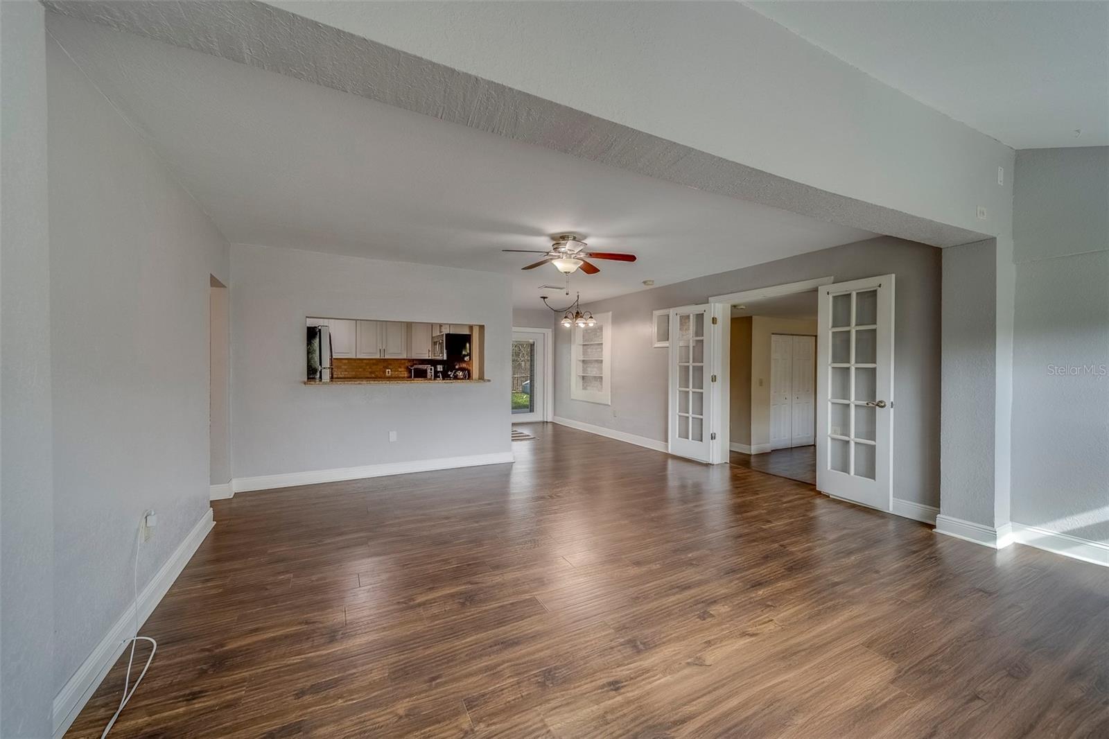 1536 ALAMO LANE