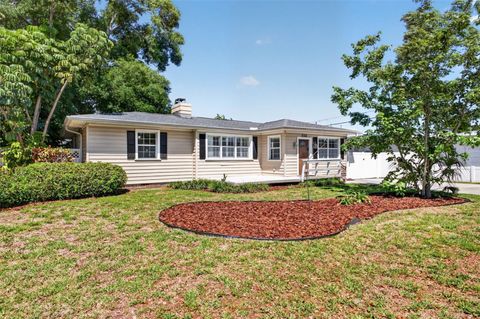 Photo of 114 N Arcturas Avenue, Clearwater, FL 33765 (MLS # TB8496667)