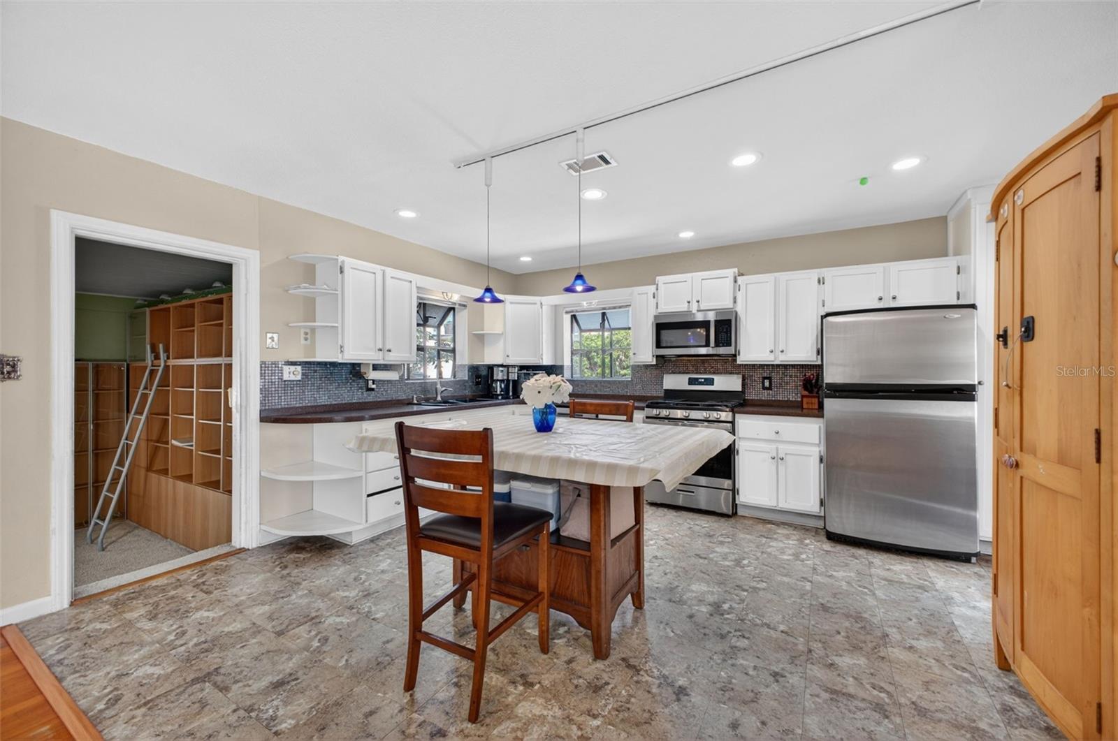 SKY CREST UNIT 6 - Residential