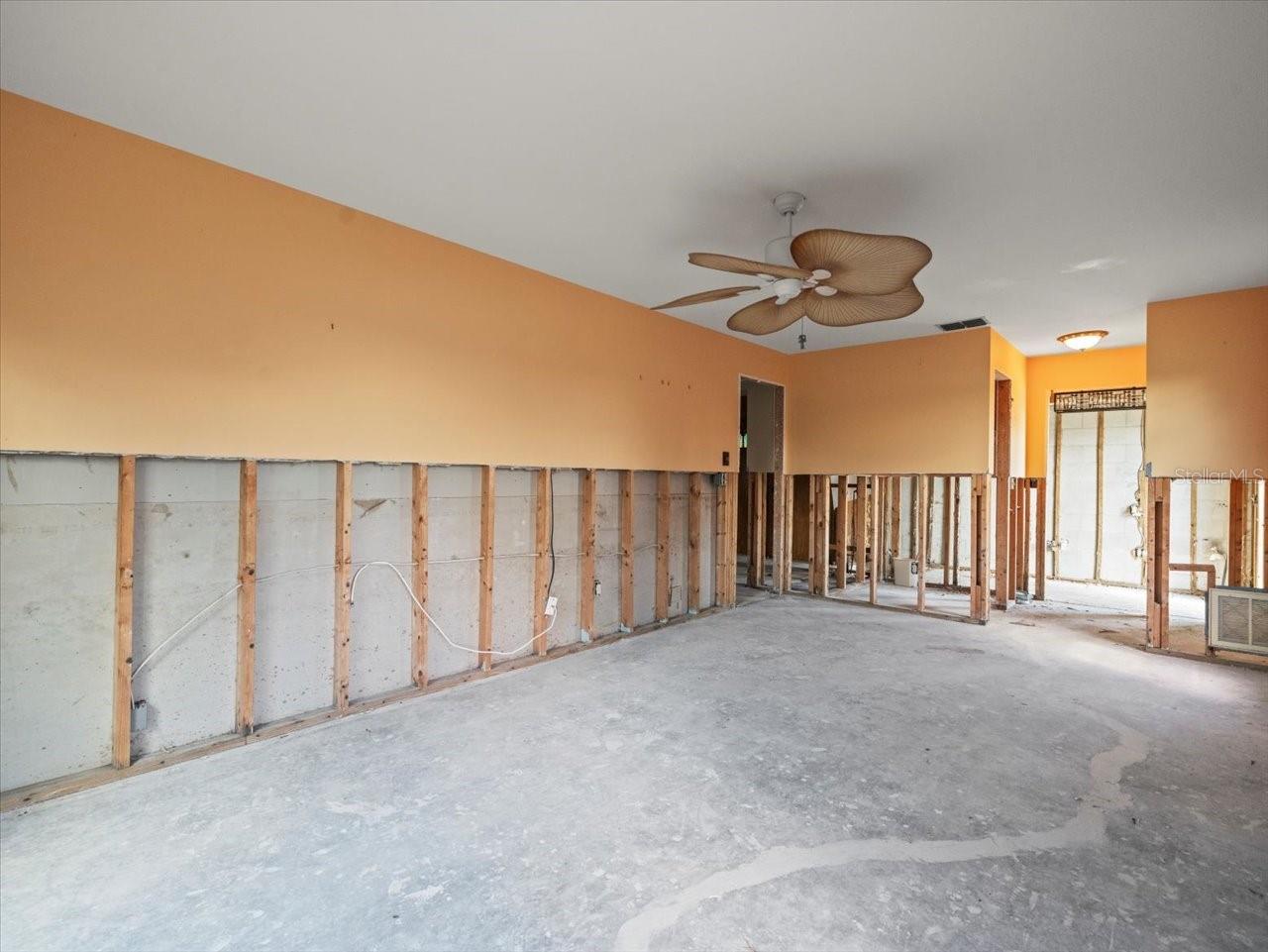 HERNANDO BEACH - Residential