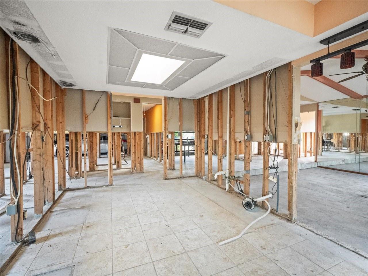 HERNANDO BEACH - Residential