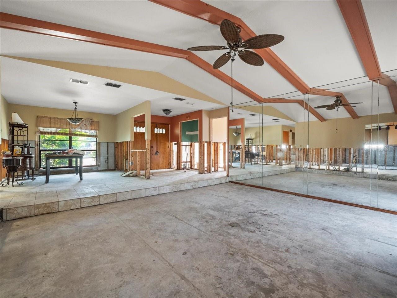 HERNANDO BEACH - Residential