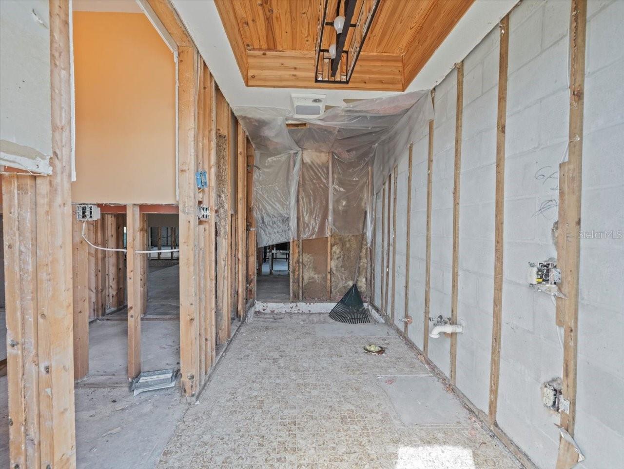 HERNANDO BEACH - Residential