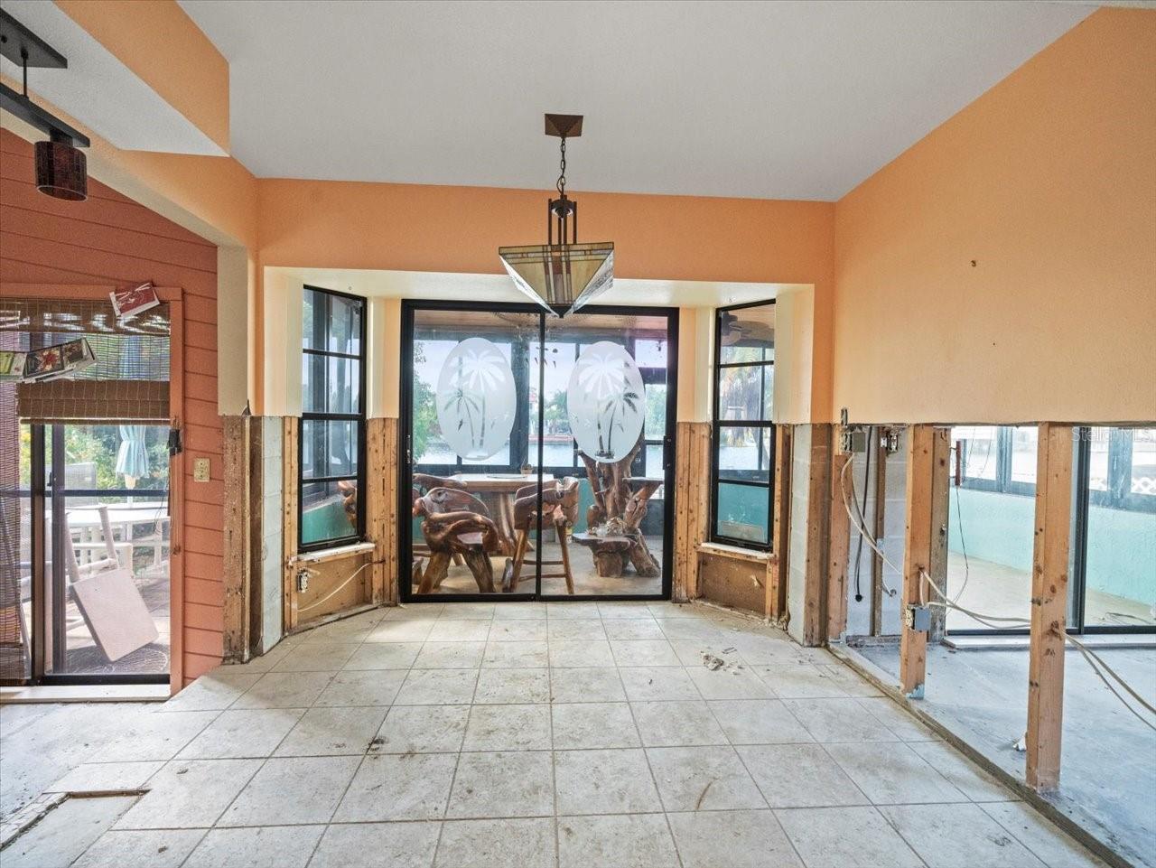 HERNANDO BEACH - Residential