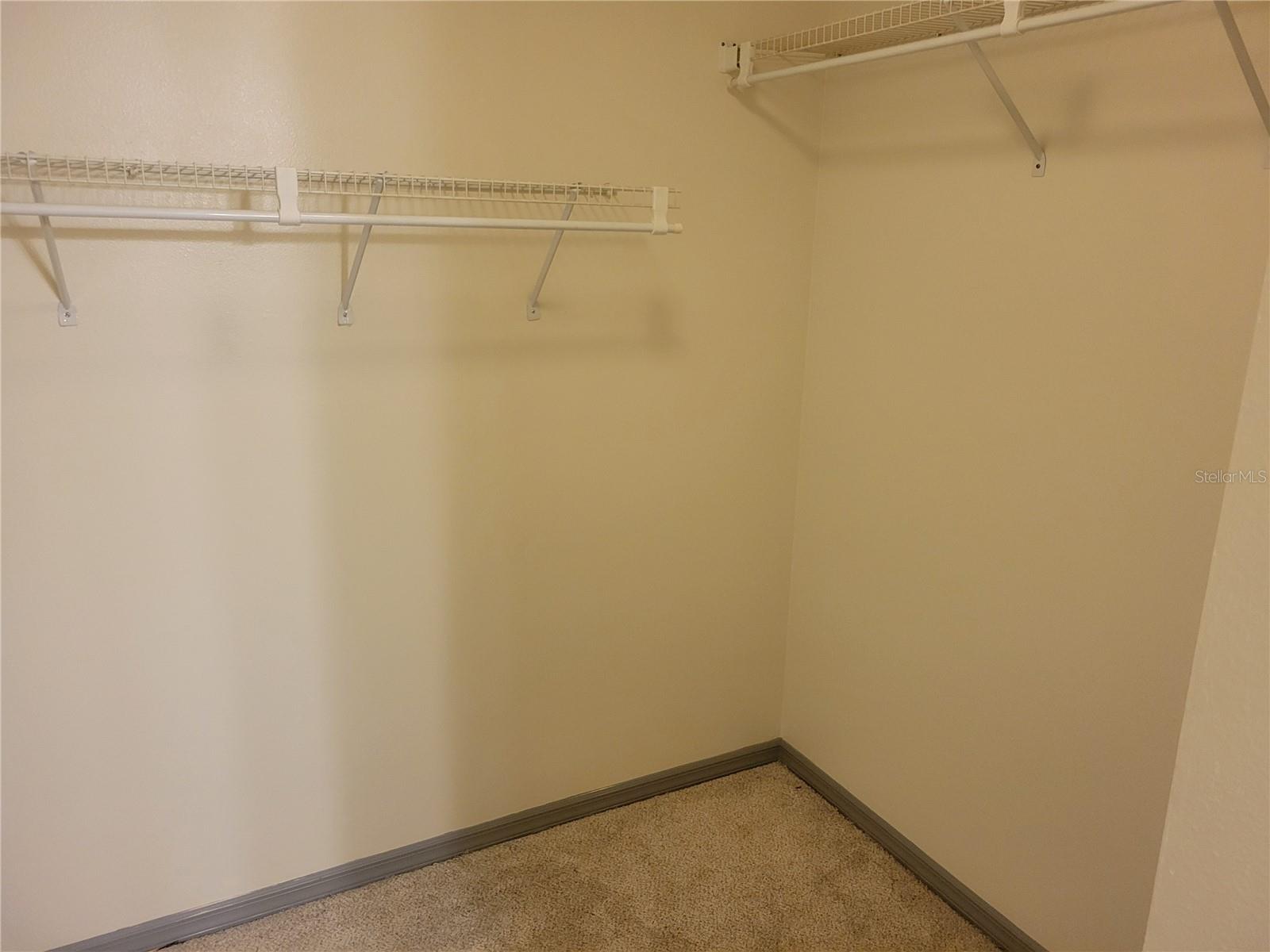 LA JOYA COVE - Residential