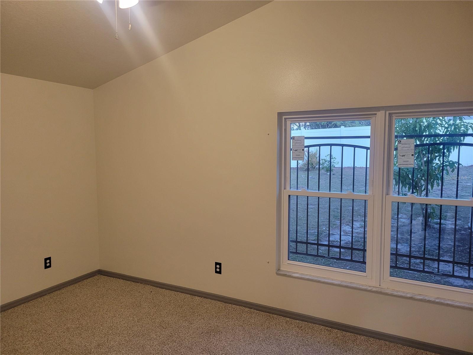 LA JOYA COVE - Residential