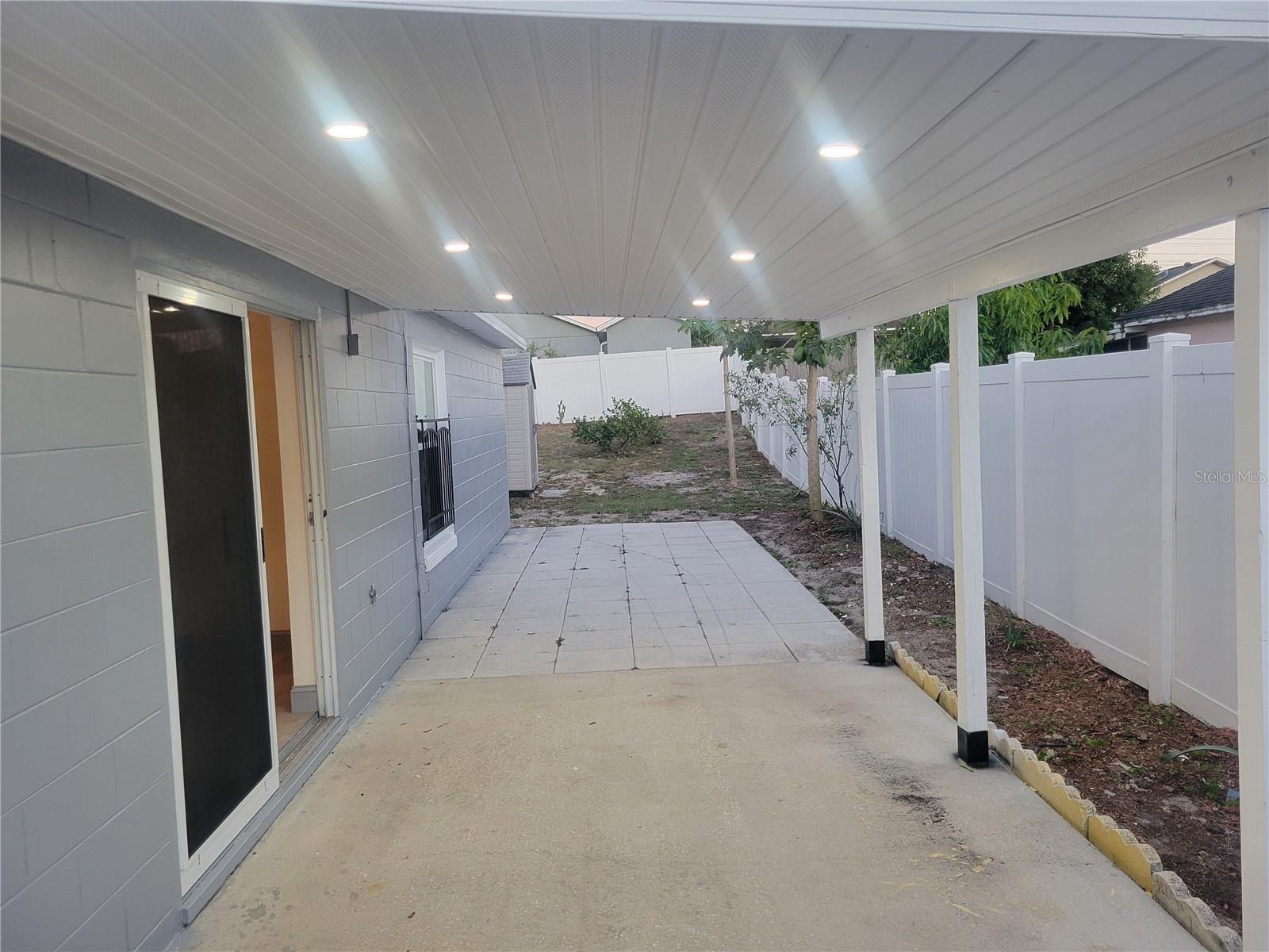 LA JOYA COVE - Residential