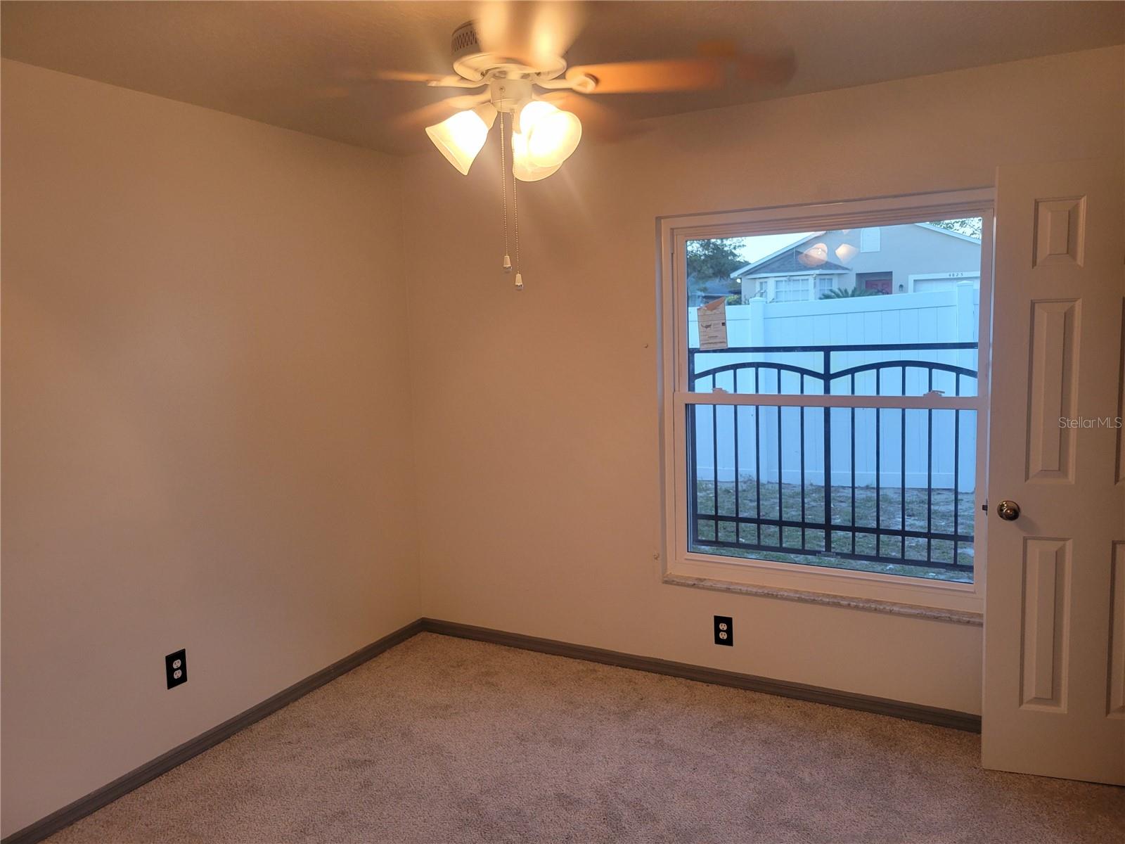 LA JOYA COVE - Residential