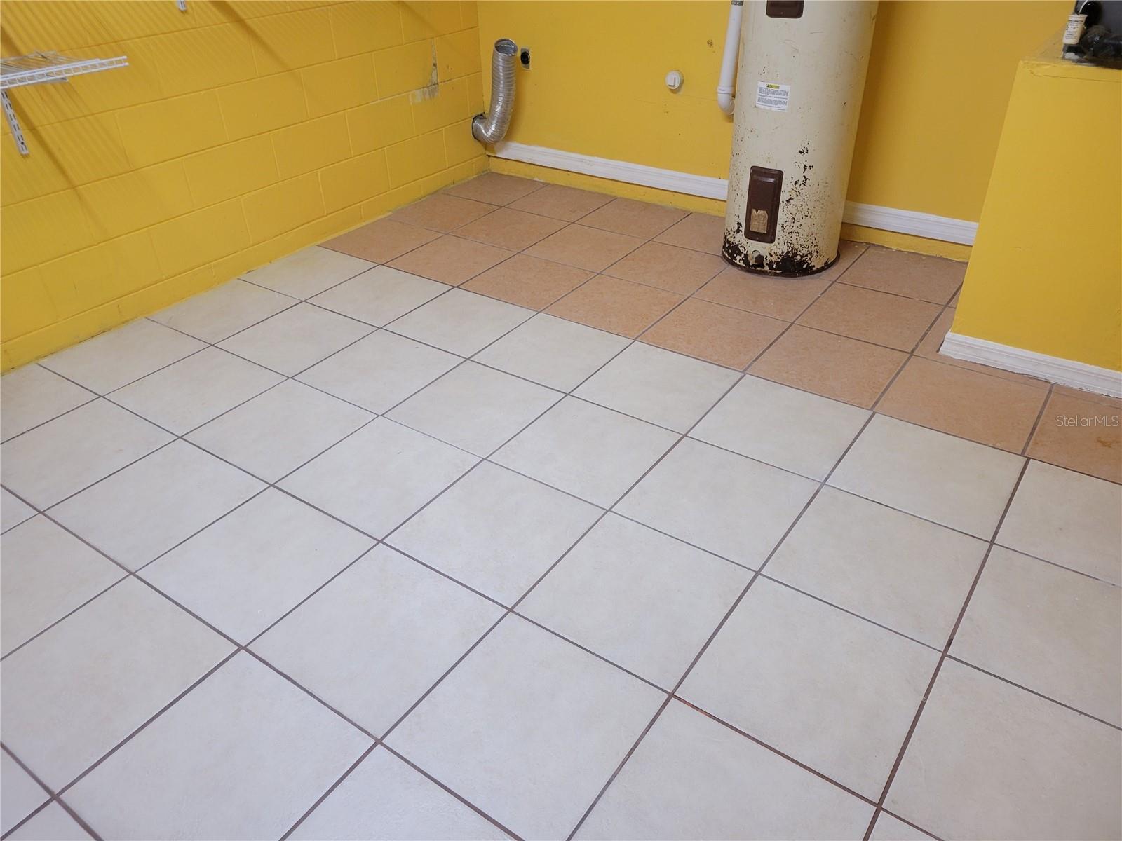 LA JOYA COVE - Residential