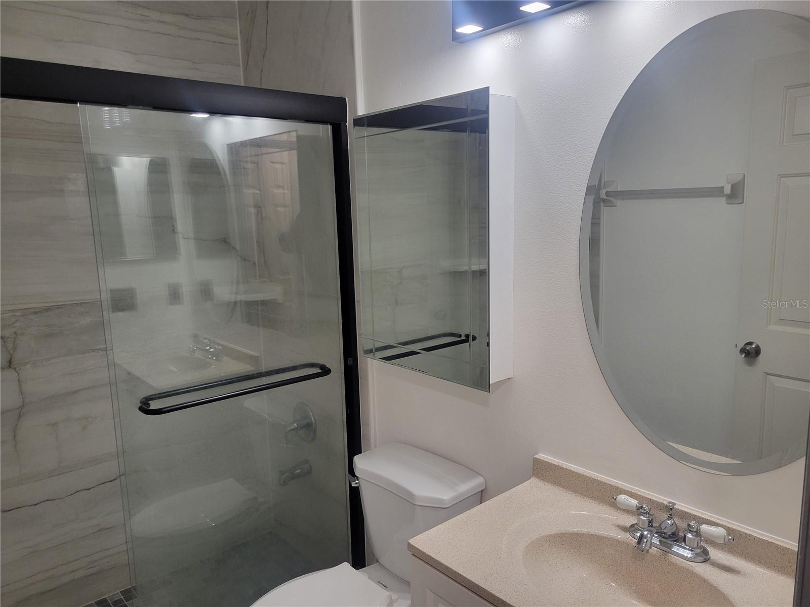 LA JOYA COVE - Residential