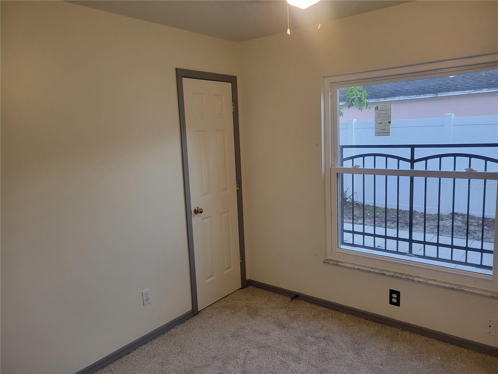 LA JOYA COVE - Residential