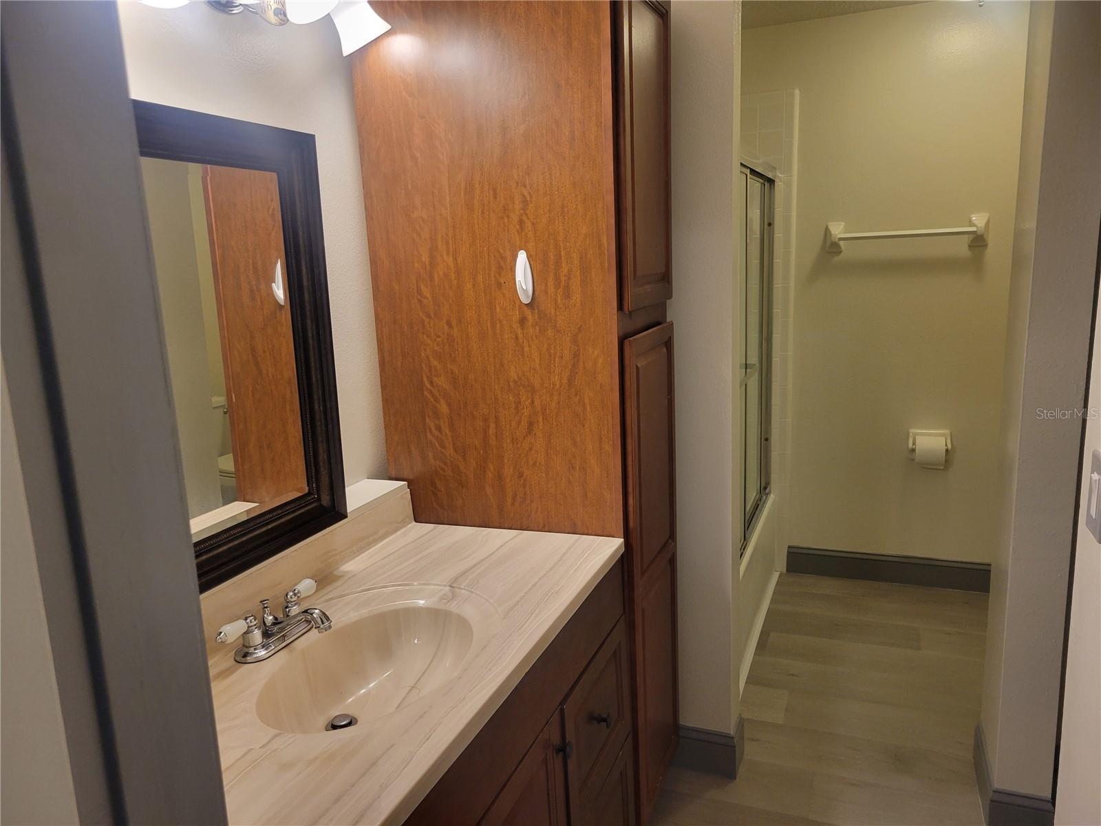 LA JOYA COVE - Residential