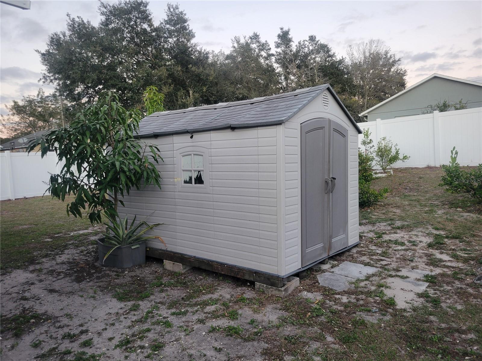 LA JOYA COVE - Residential