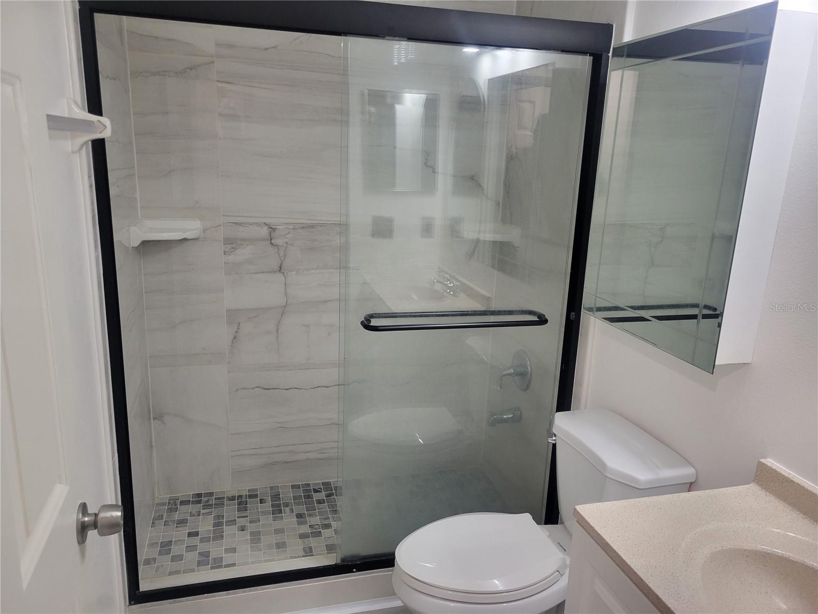 LA JOYA COVE - Residential