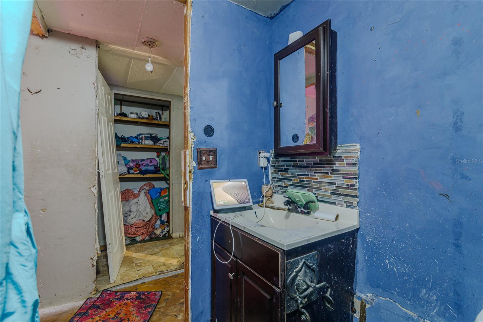 CHIPPENA CHIEF HAMMOCK - Residential