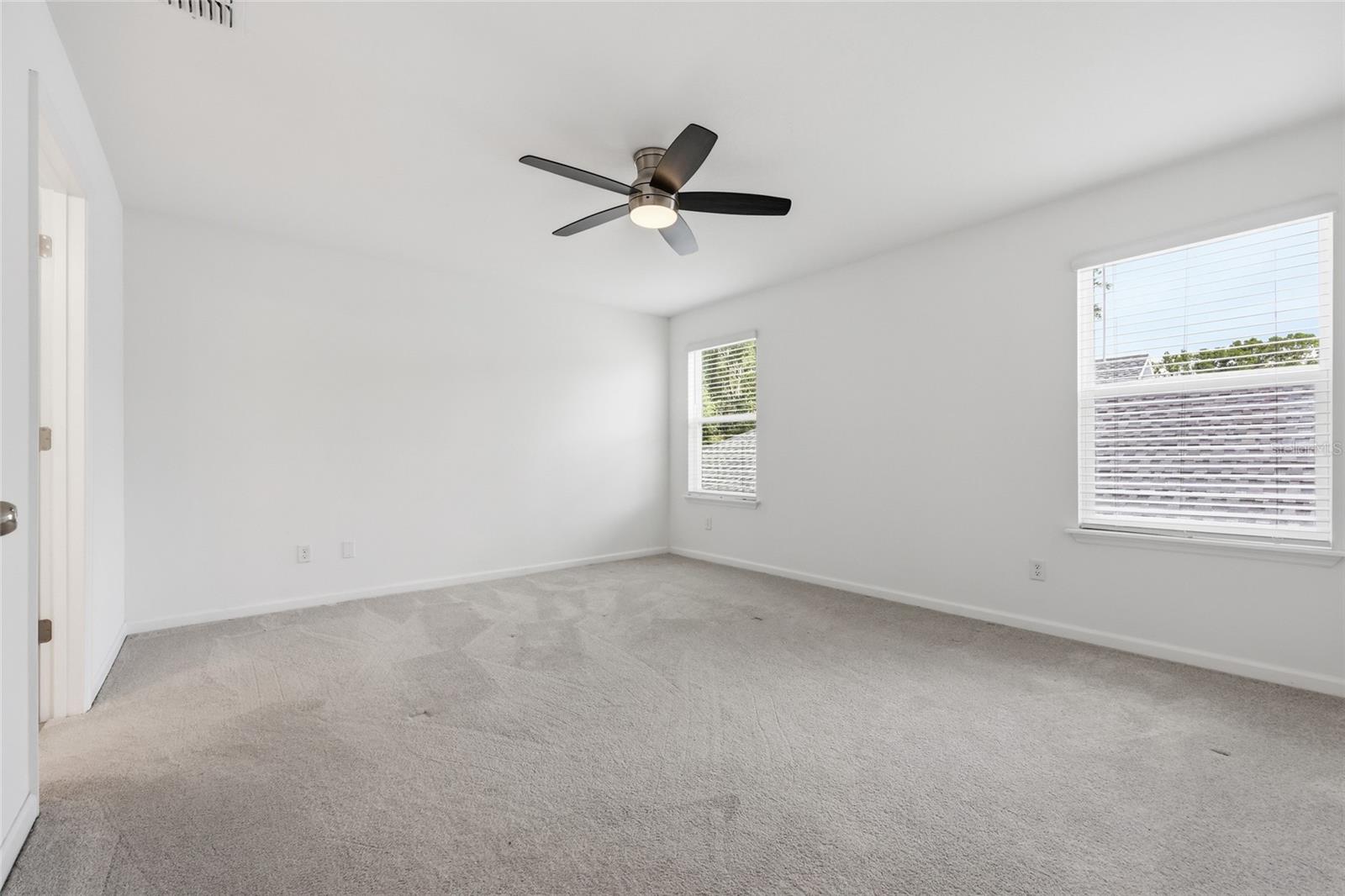 TARA LANE PB 37 PG 93 - Residential