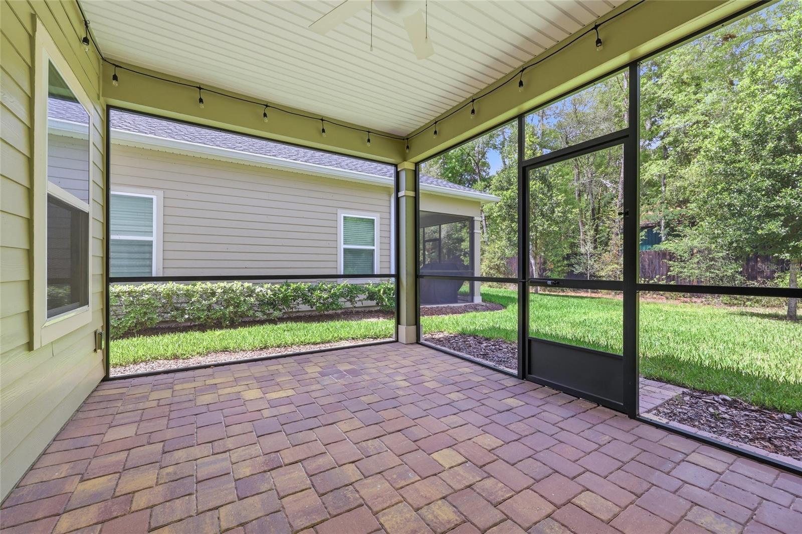 TARA LANE PB 37 PG 93 - Residential