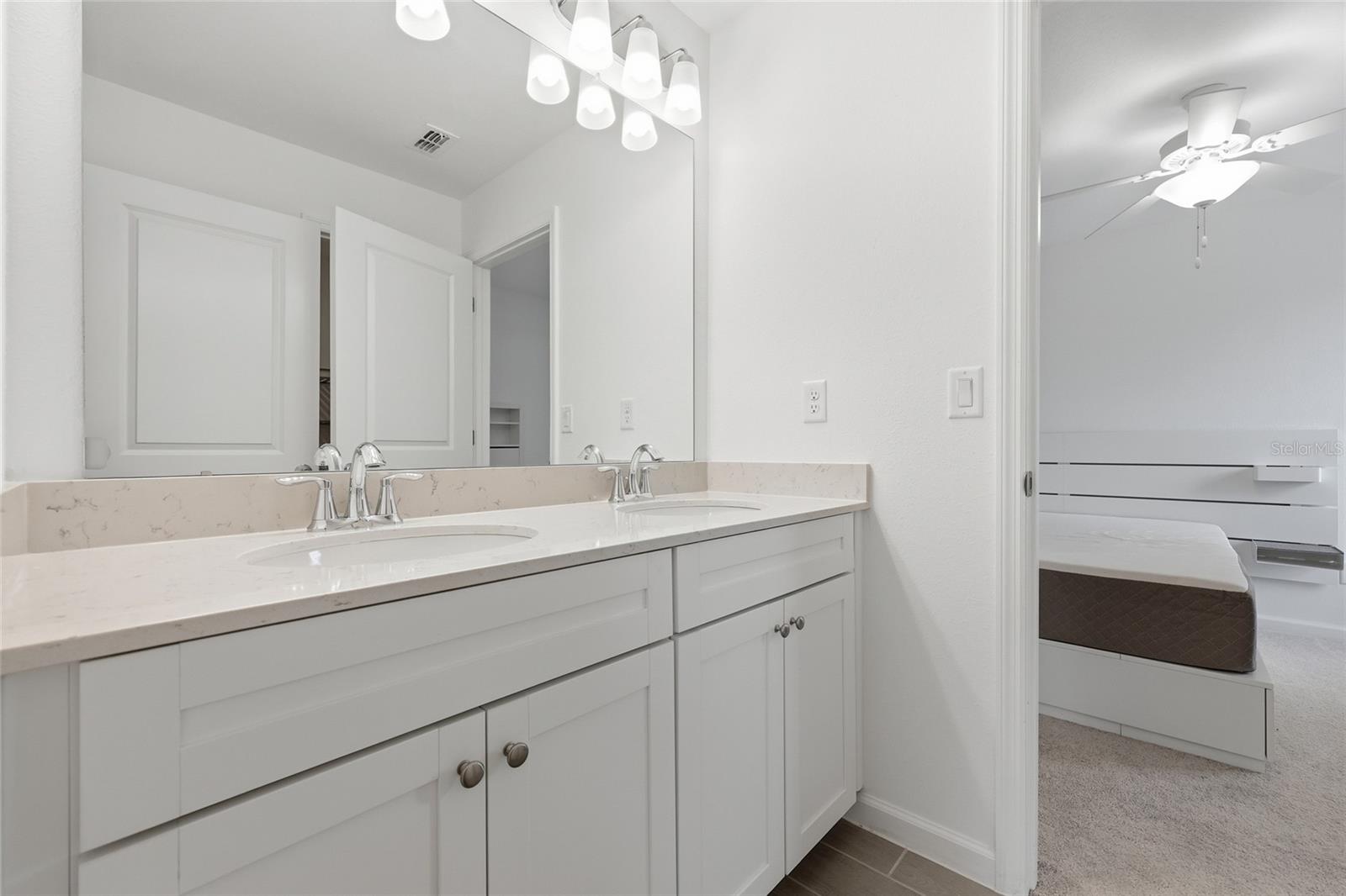 TARA LANE PB 37 PG 93 - Residential