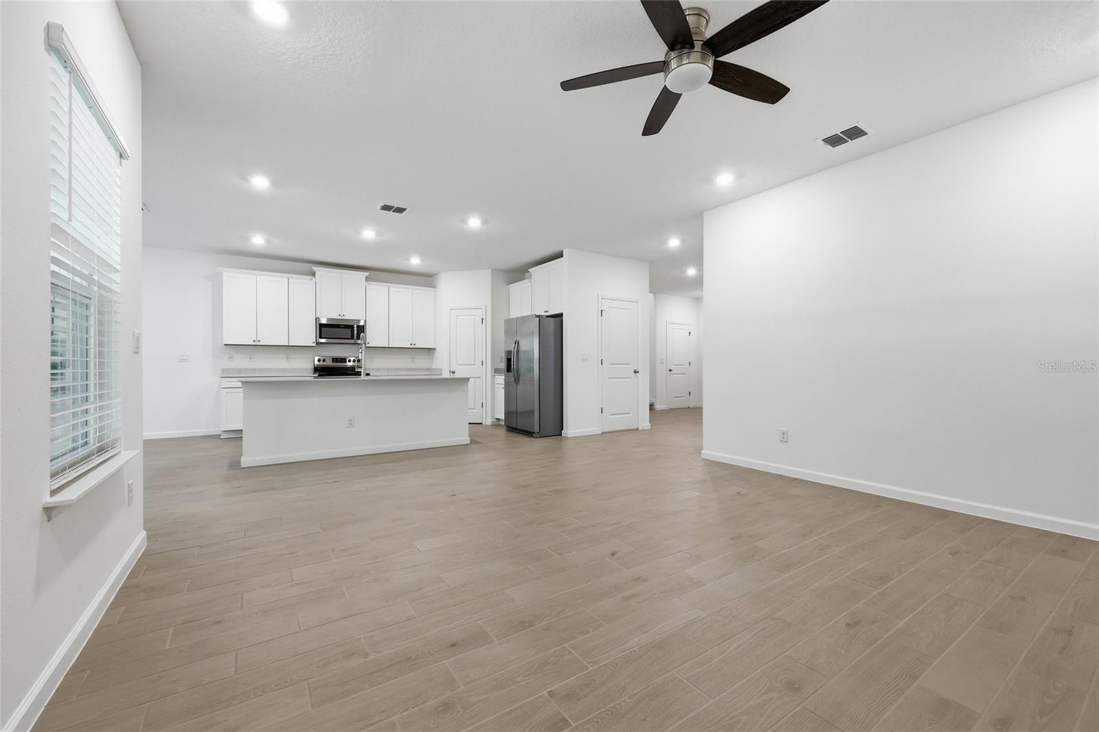 TARA LANE PB 37 PG 93 - Residential