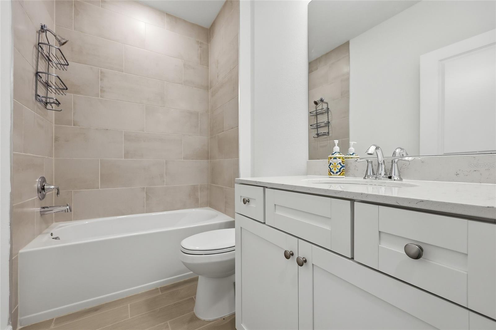 TARA LANE PB 37 PG 93 - Residential