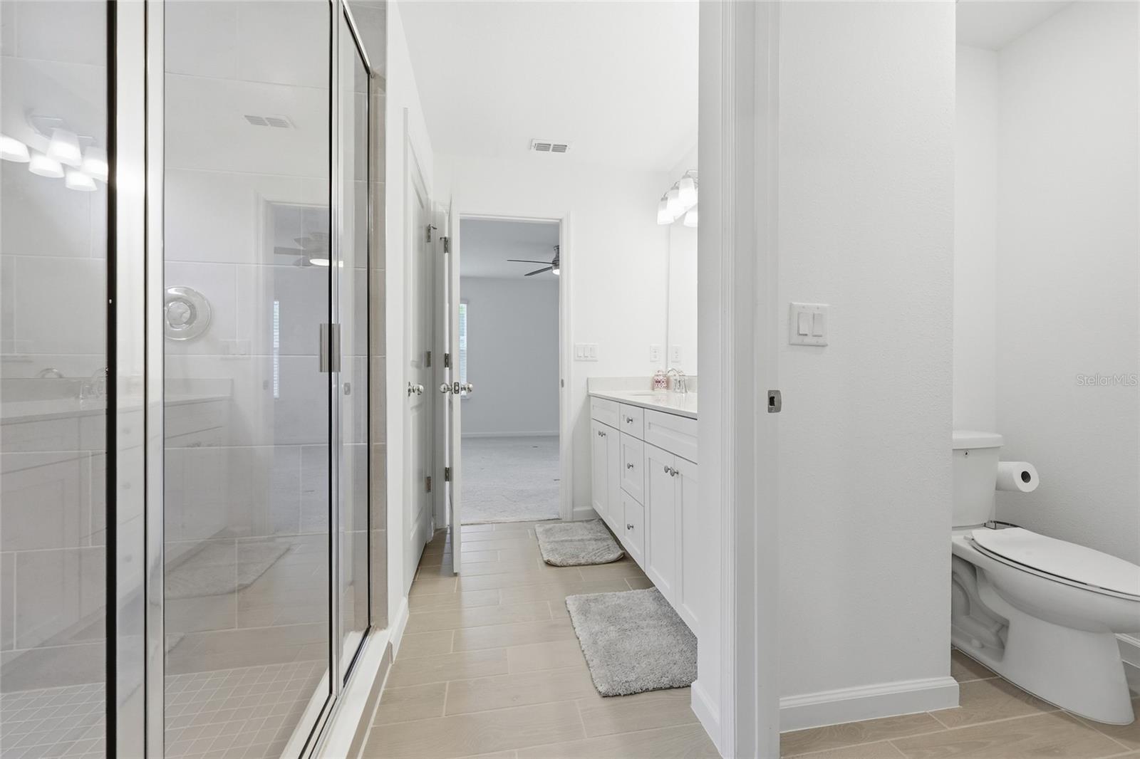 TARA LANE PB 37 PG 93 - Residential