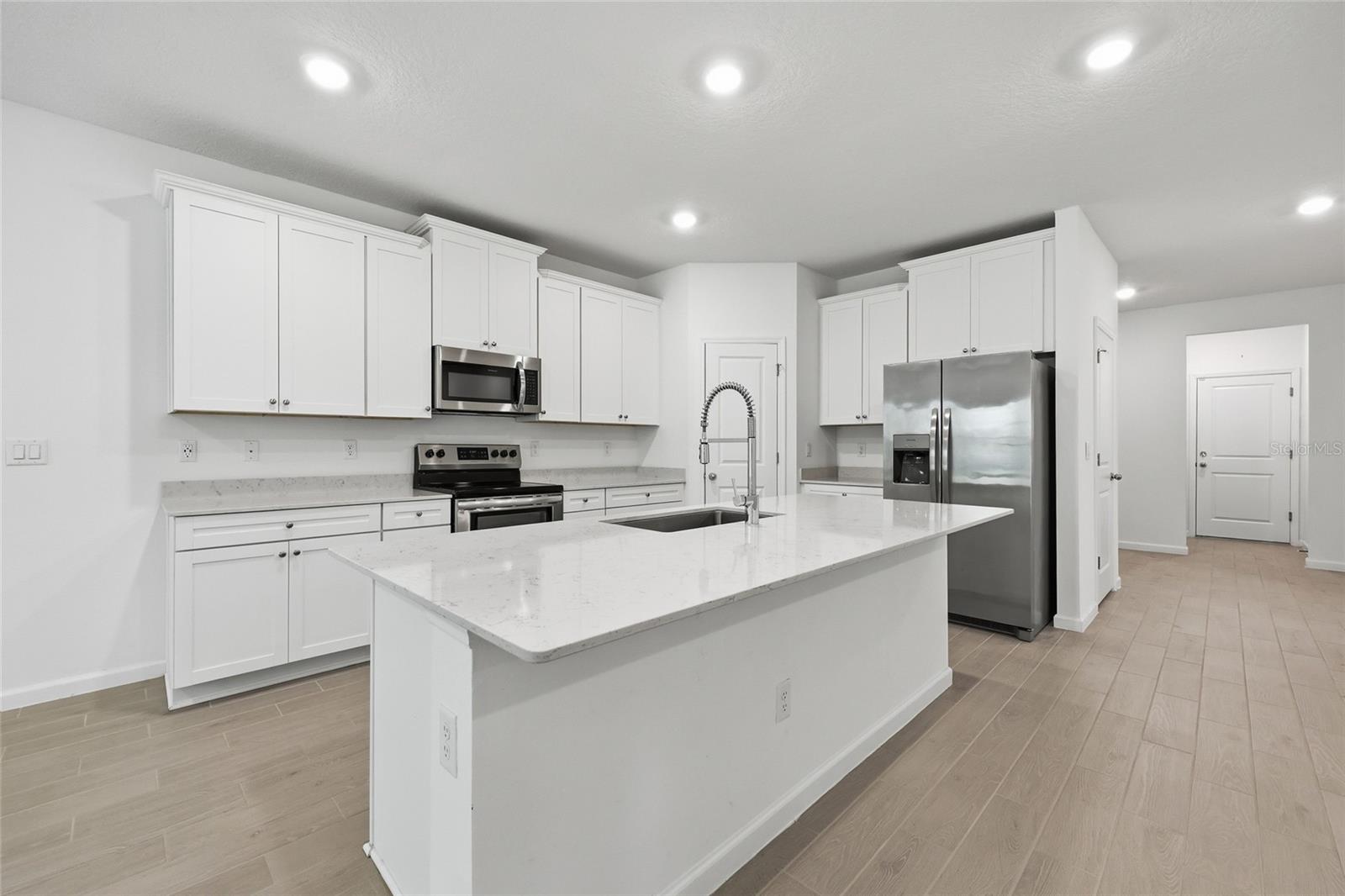 TARA LANE PB 37 PG 93 - Residential