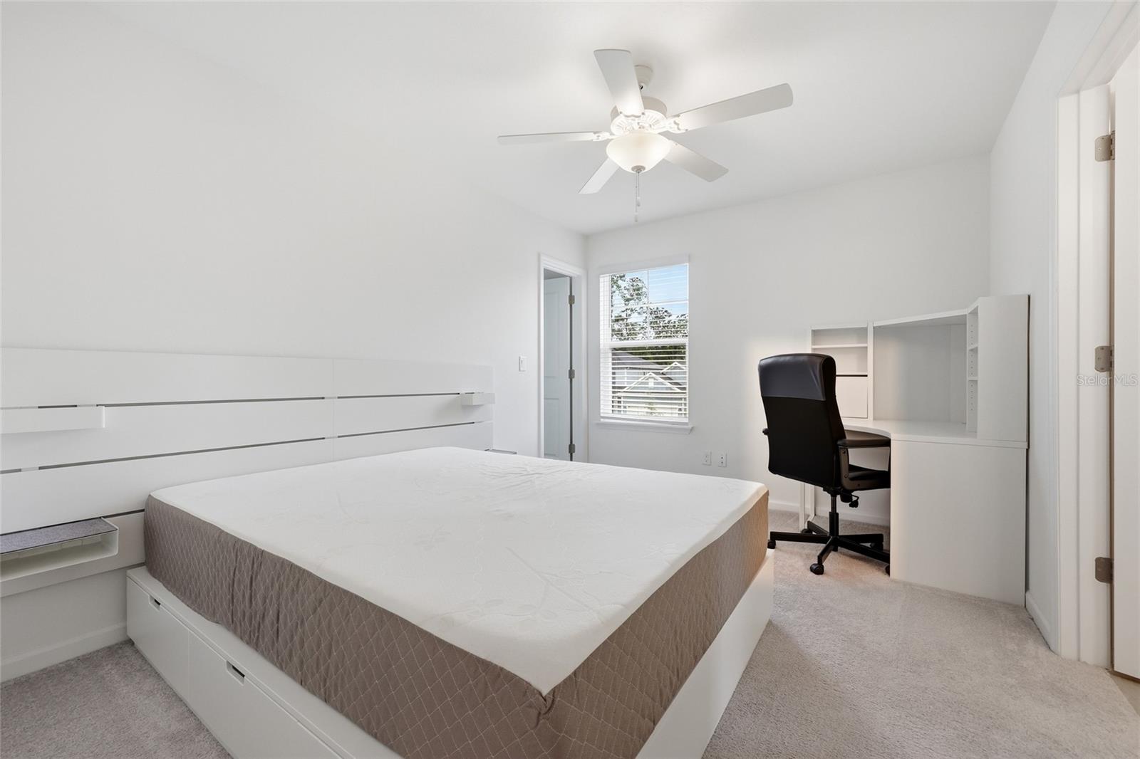 TARA LANE PB 37 PG 93 - Residential