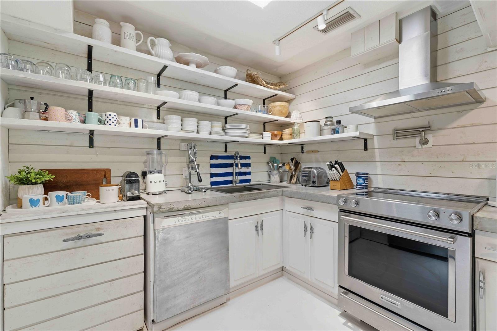 ACREAGE & UNREC - Residential