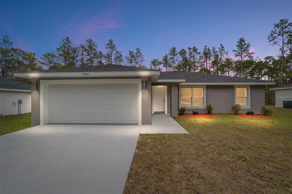 Photo of 16098 SW 42nd Terrace, Ocala, FL 34473 (MLS # OM720830)
