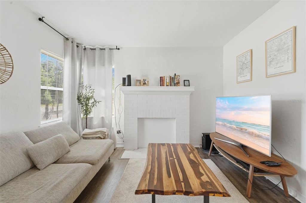 Photo of 102 W King Street, Orlando, FL 32804 (MLS # O6405155)