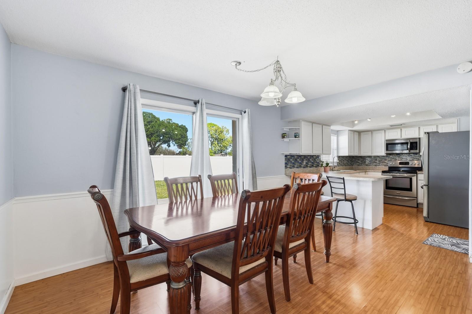 PINE LAKE - Residential