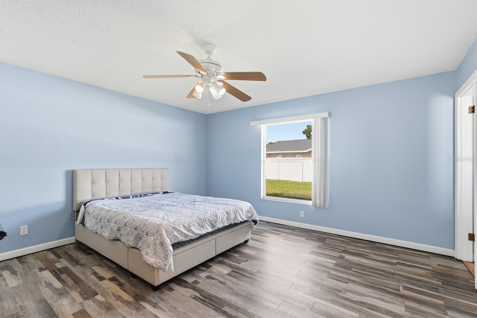 PINE LAKE - Residential