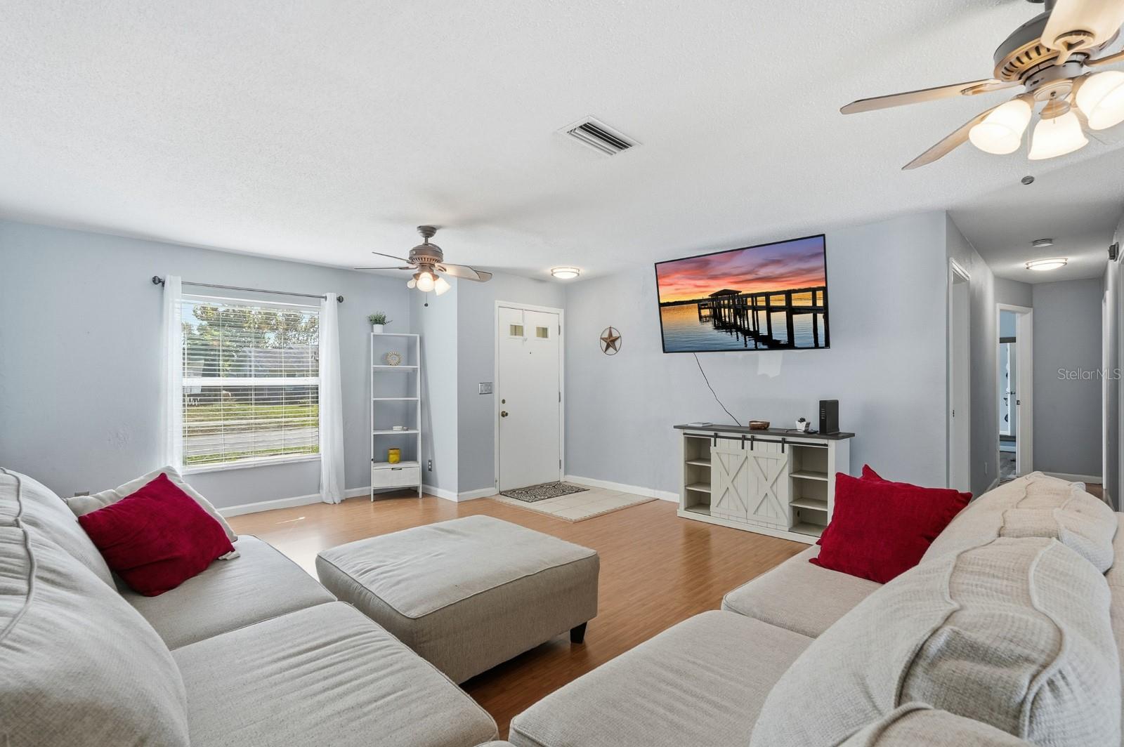 PINE LAKE - Residential