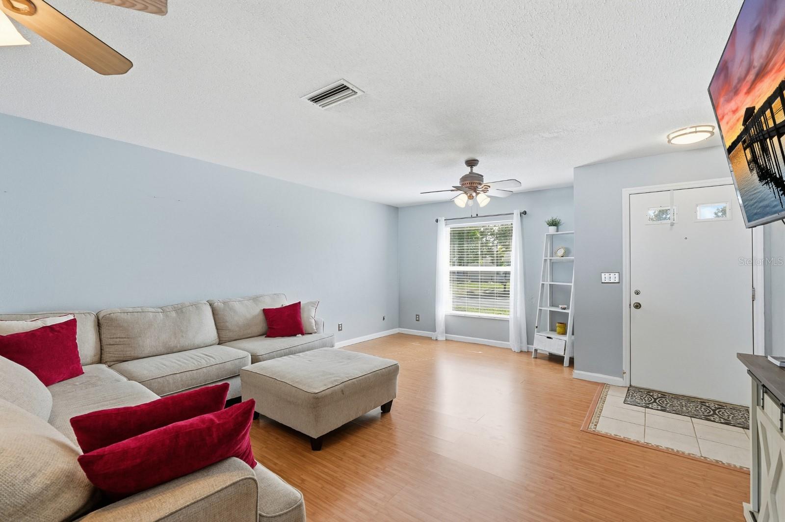 PINE LAKE - Residential