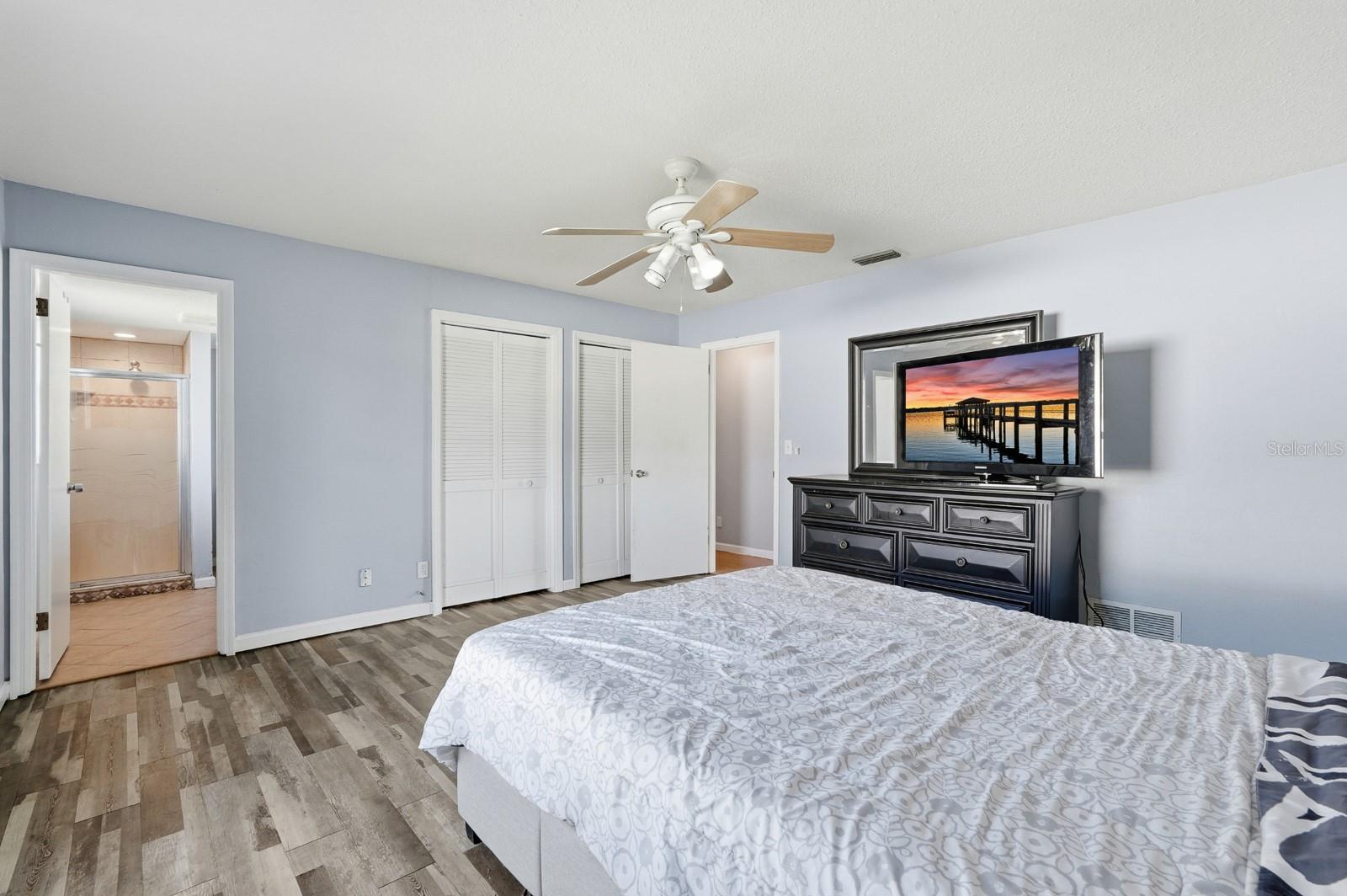 PINE LAKE - Residential