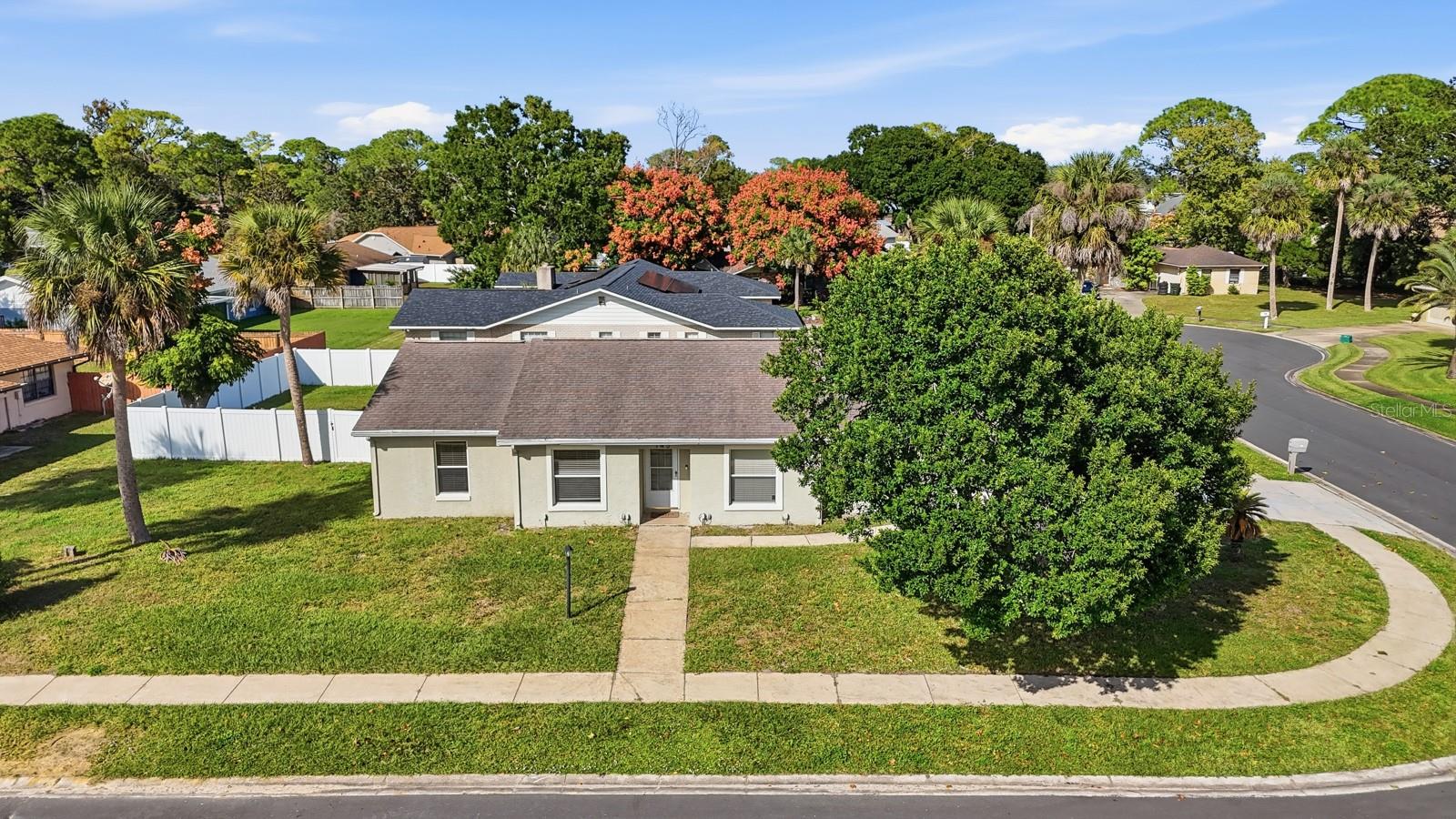 PINE LAKE - Residential